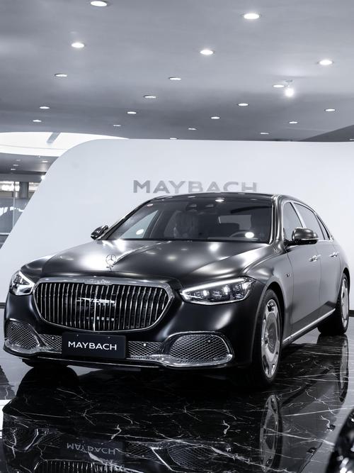 佛山南海区财华缘企业管理咨询岚图汽车的售后服务让用户无忧出行，迈巴赫未来的豪华车趋势