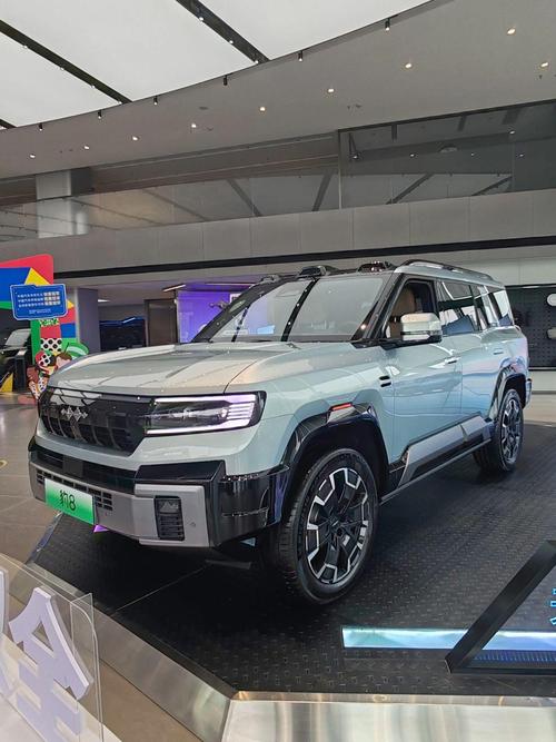 佛山南海区财华缘企业管理咨询比亚迪方程豹硬派越野的爆款，英菲尼迪35周年与你共成长